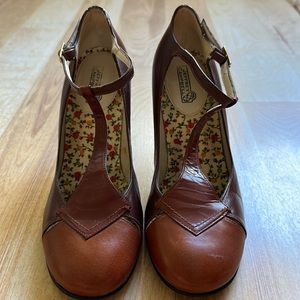 Jeffrey Campbell Mary Jane Style Heels Size 8